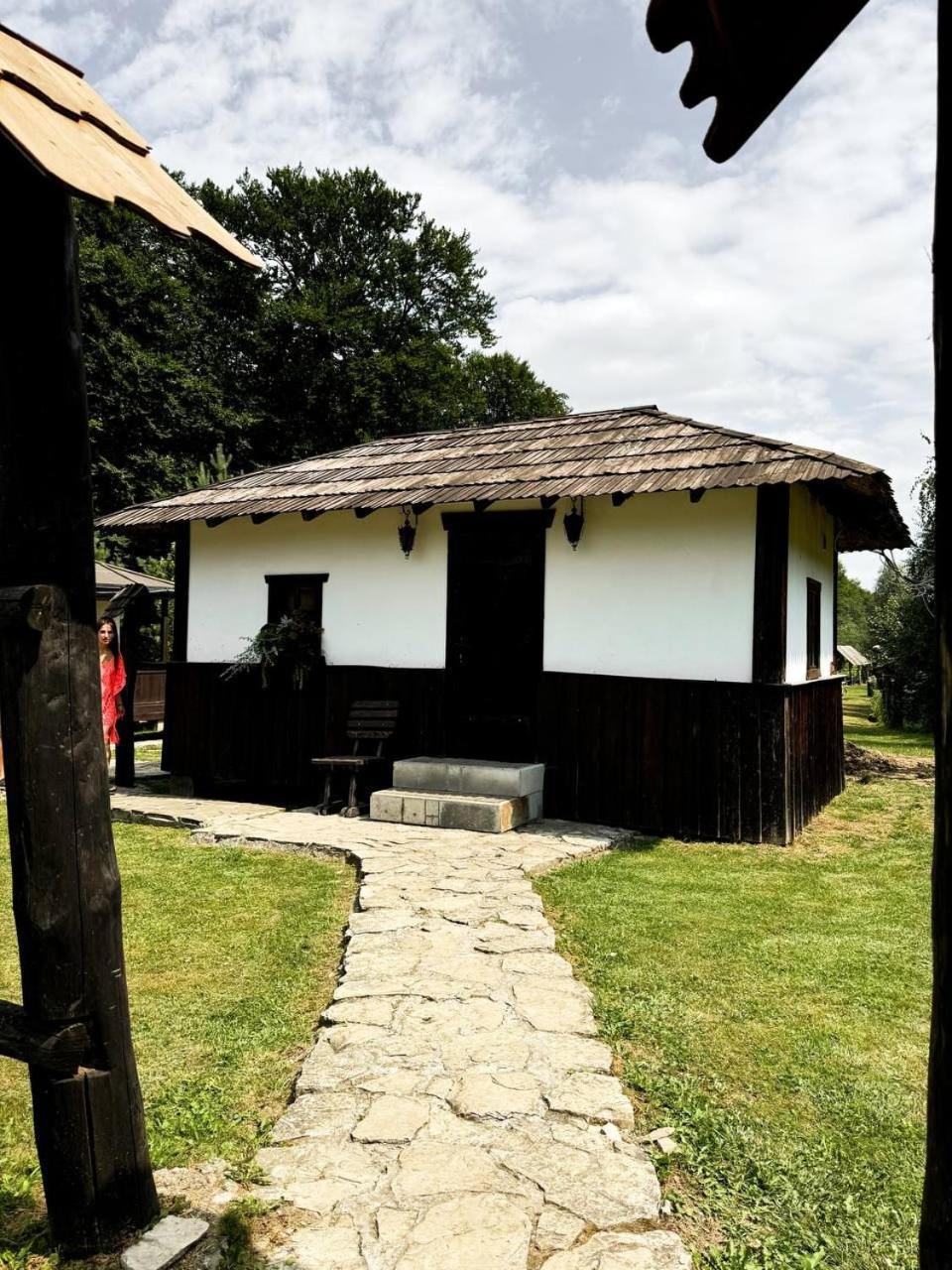 Hotel Orlyne Gnizdo Czernowitz Zimmer foto